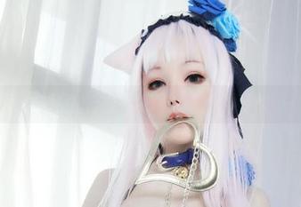 希望你跟Kitkat Cosplay一起逃课，来看这本教室写真图册
